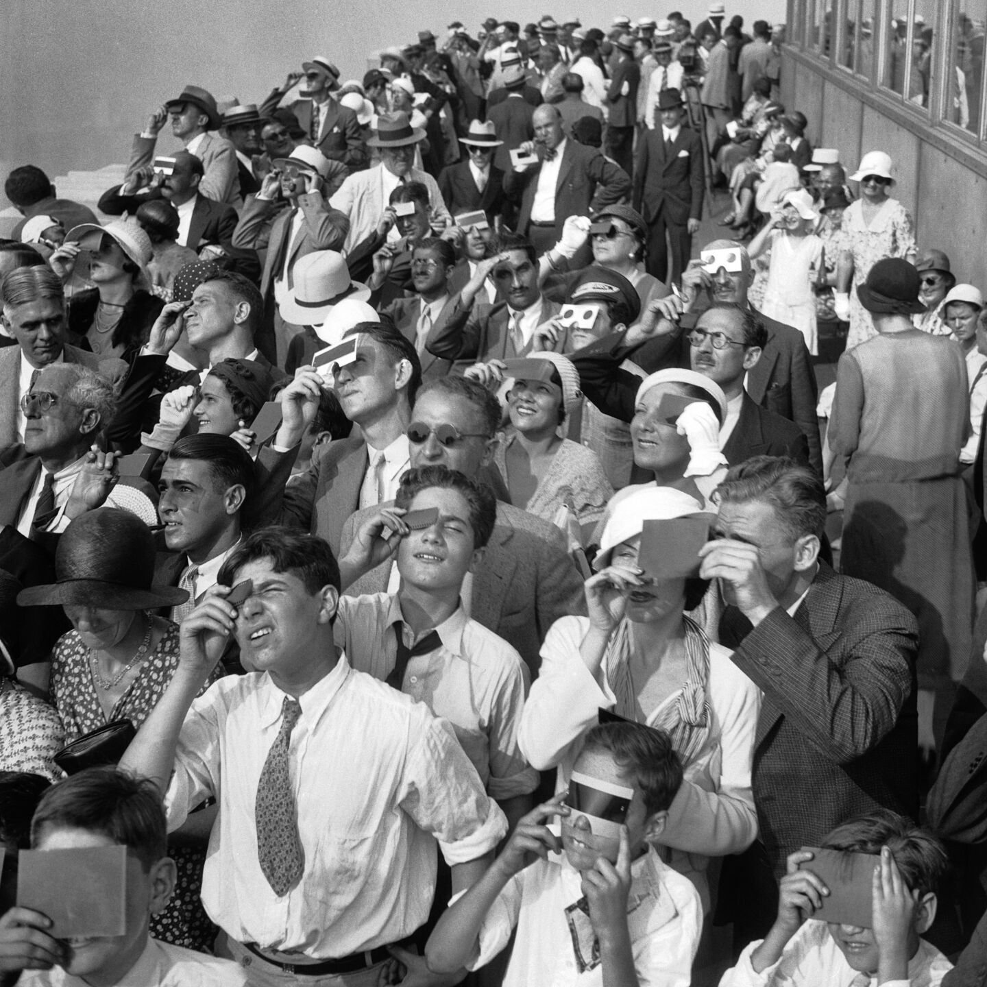 Total Solar Eclipse Photo Gallery
